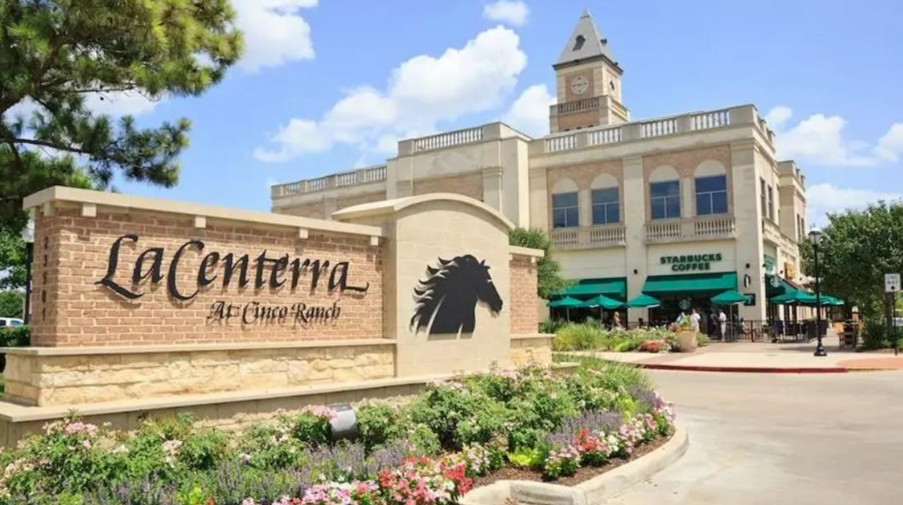 La Centerra at Cinco Ranch