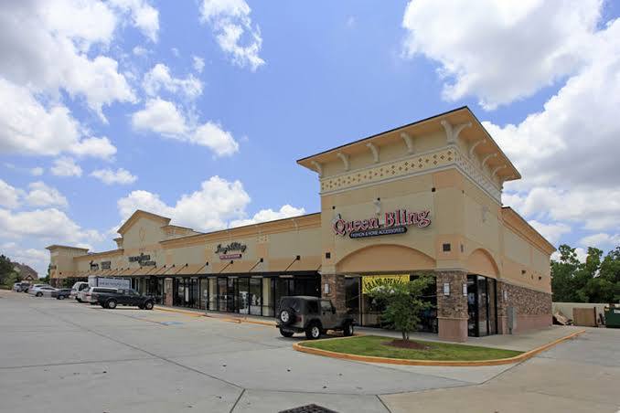 Pearland Plaza