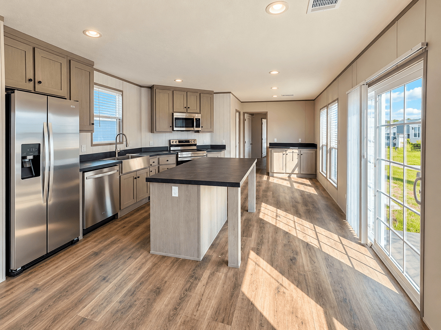Lot #152 2027 Clayton Resolution J